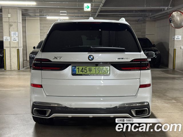 BMW X7 xDrive 40i M Sport 6STR — пробег 11 094 км — фото 4 из 5