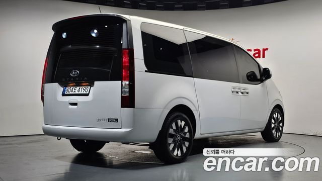 Hyundai Staria из Кореи Encar