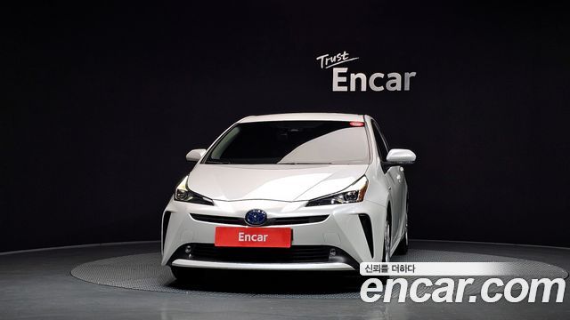 Toyota Prius 1.8 — пробег 43 806 км — фото 3 из 5