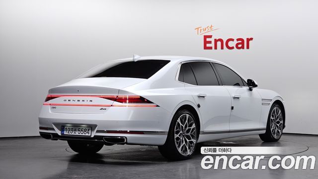 Genesis G90 Gasoline 3.5 Turbo e-S/C AWD — пробег 28 530 км — фото 2 из 5