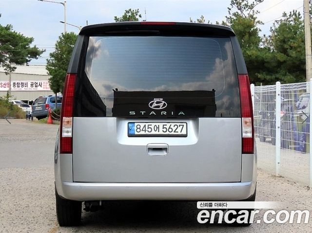 Hyundai Staria Cargo 3-Seater Smart — пробег 206 475 км — фото 4 из 5