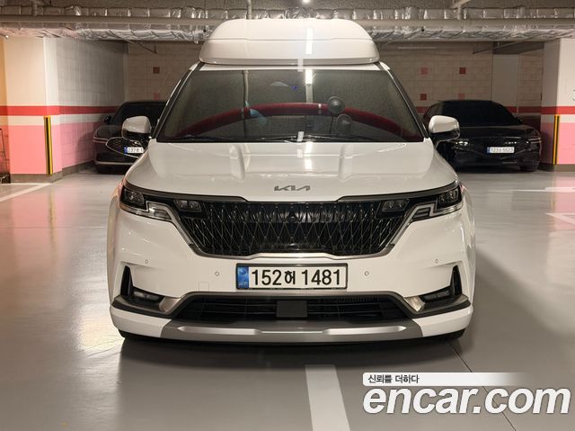 Kia Carnival Diesel 7-Seater Hi-Limousine Signature — пробег 70 266 км — фото 1 из 5