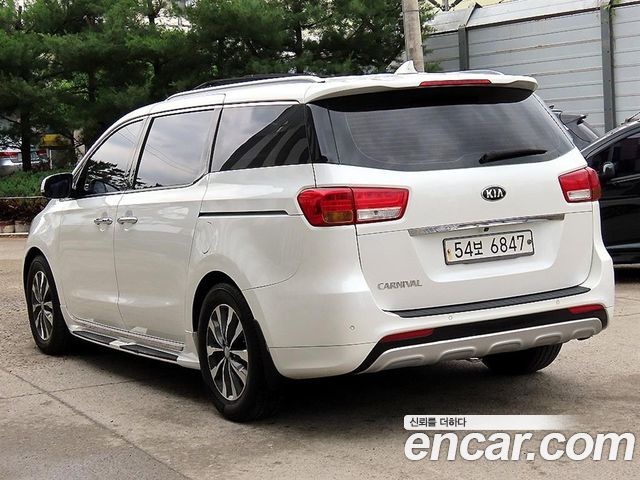 Kia Carnival из Кореи Encar