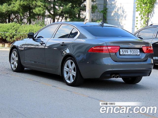 Jaguar XE 20d Portfolio AWD — пробег 53 462 км — фото 3 из 5