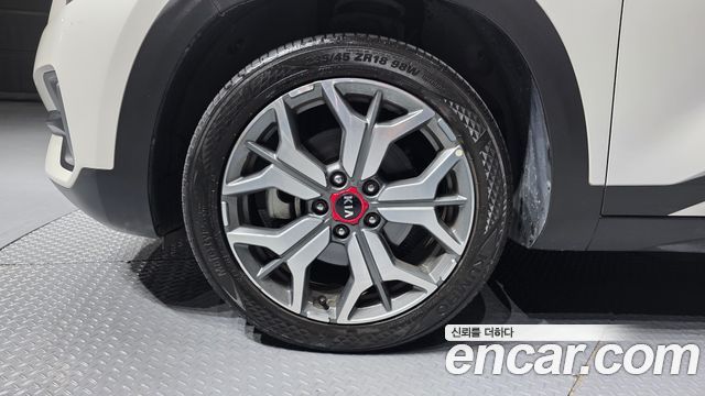 Kia Seltos из Кореи Encar