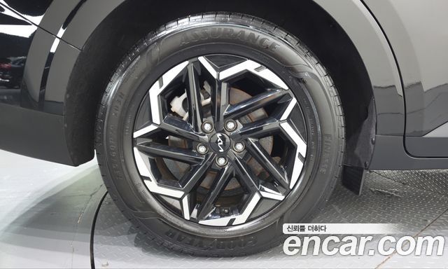 Kia Carnival Diesel 9-Seater Prestige — пробег 21 154 км — фото 5 из 5