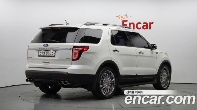 Ford Explorer 2.3 Limited 4WD 5th — пробег 145 526 км — фото 2 из 5