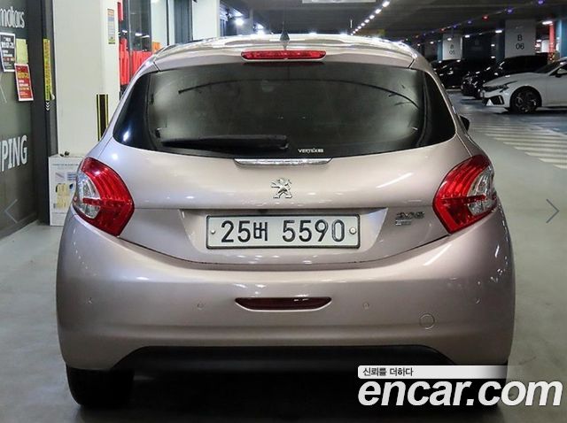 Peugeot 208 из Кореи Encar