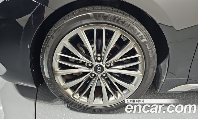 Hyundai Grandeur из Кореи Encar