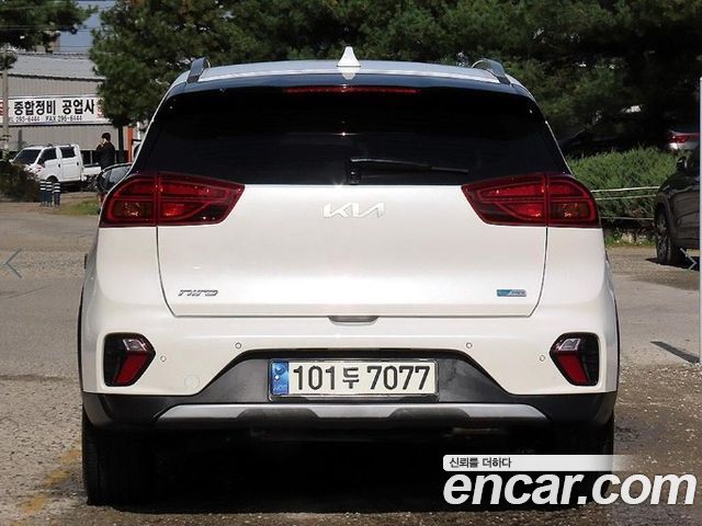 Kia Niro 1.6 HEV Signature — пробег 57 419 км — фото 4 из 5