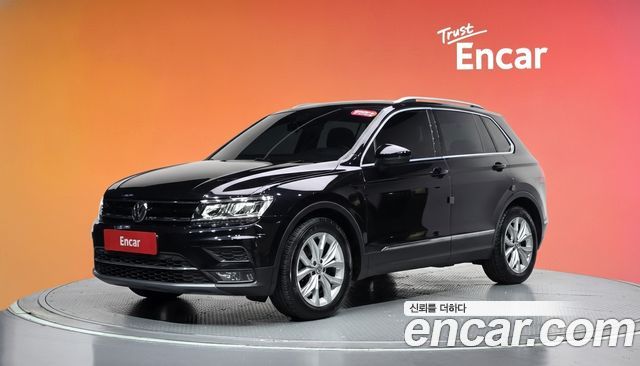 Volkswagen Tiguan 2.0 TDI Premium — пробег 116 722 км — фото 1 из 5
