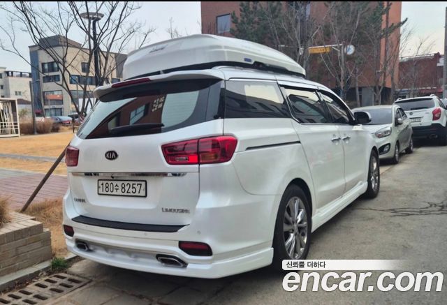 Kia Carnival 7-Seater Limousine President — пробег 104 613 км — фото 2 из 5