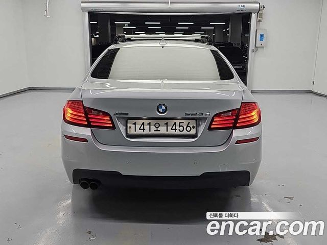 BMW 5-Series 520d xDrive M Aero Dynamic — пробег 209 795 км — фото 3 из 5