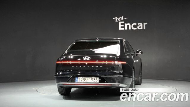 Hyundai Grandeur из Кореи Encar