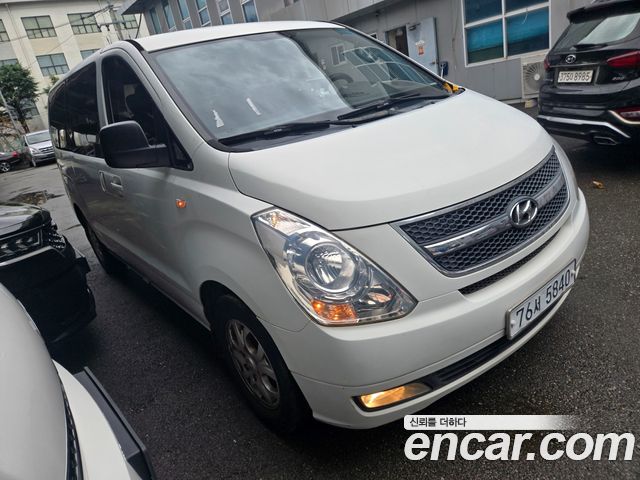 Hyundai Starex 12-Seater Wagon CVX Luxury — пробег 50 852 км — фото 3 из 5