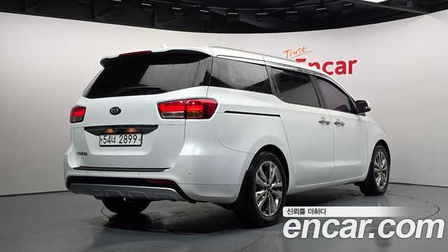Kia Carnival из Кореи Encar