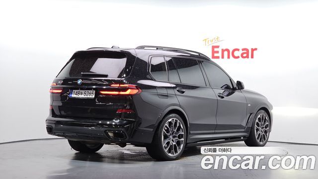 BMW X7 xDrive 40i M Sport 6STR — пробег 84 585 км — фото 2 из 5
