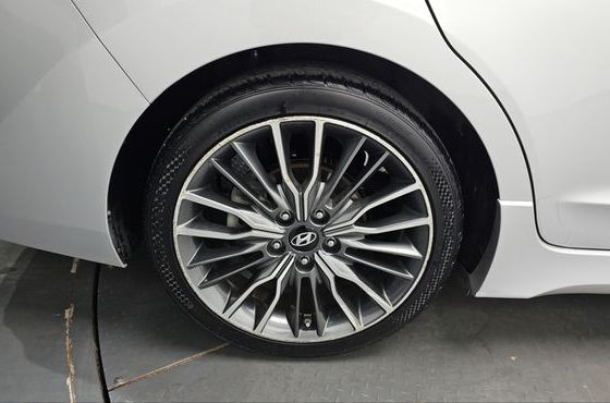 Hyundai AVANTE 1.6 Turbo Sport — пробег 75 415 км — фото 5 из 5