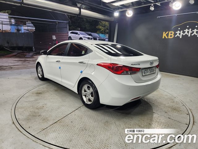 Hyundai AVANTE M16 GDI Luxury — пробег 134 658 км — фото 4 из 5