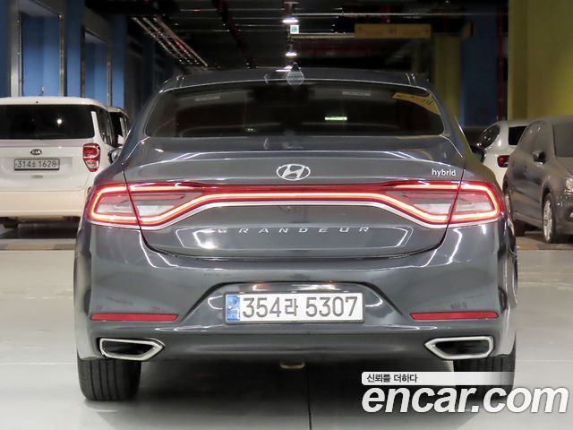 Hyundai Grandeur Premium — пробег 127 315 км — фото 4 из 5
