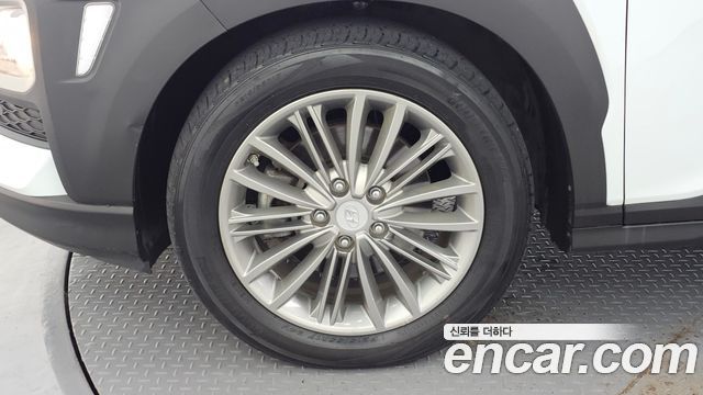 Hyundai Kona из Кореи Encar