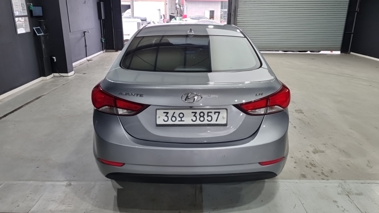 Hyundai AVANTE 1.6 LPi Smart — пробег 95 413 км — фото 4 из 5