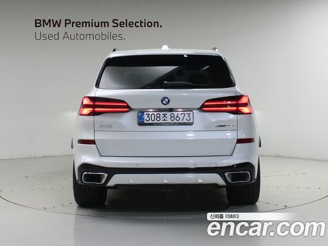 BMW X5 xDrive 40i M Sport — пробег 8 908 км — фото 3 из 5