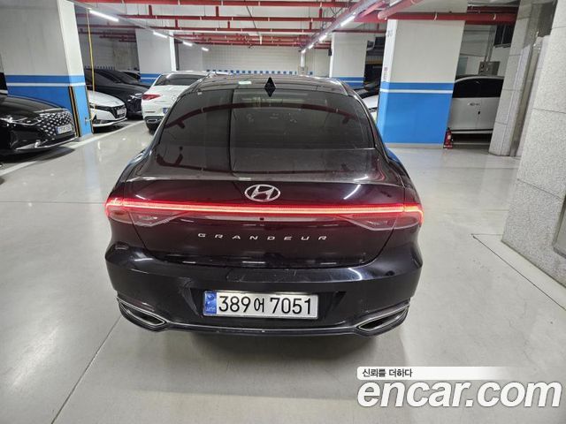 Hyundai Grandeur 2.5 Le Blanc — пробег 69 000 км — фото 4 из 5