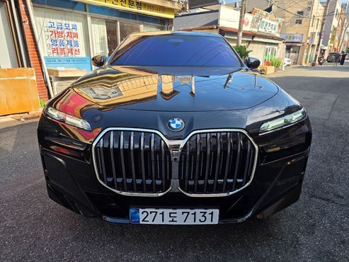 BMW 7-Series 740d xDrive M Sport — пробег 40 км — фото 1 из 5