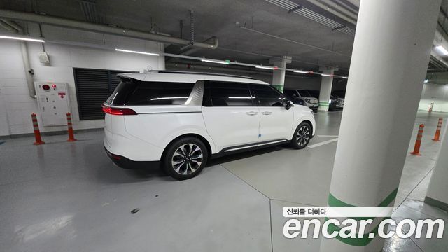 Kia Carnival Diesel 9-Seater Signature — пробег 58 000 км — фото 5 из 5