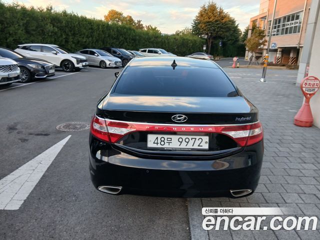Hyundai Grandeur Premium — пробег 199 990 км — фото 4 из 5