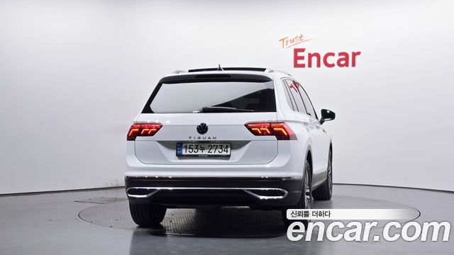 Volkswagen Tiguan 2.0 TDI Prestige — пробег 35 861 км — фото 4 из 5
