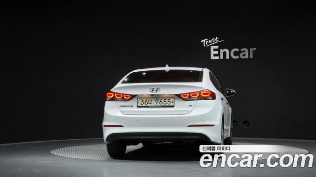 Hyundai AVANTE из Кореи Encar