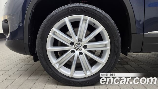 Volkswagen Tiguan 2.0 TDI  Premium 5N — пробег 167 359 км — фото 5 из 5