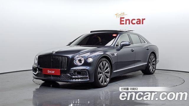 Bentley Flying Spur 4.0 — пробег 32 470 км — фото 1 из 5