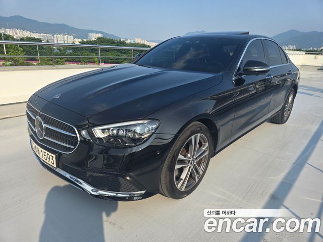 Mercedes-Benz E-Class E350 4MATIC Avantgarde — пробег 34 800 км — фото 1 из 5