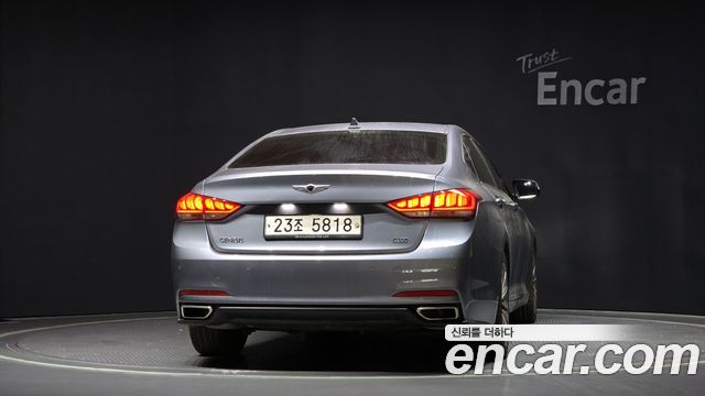 Hyundai Genesis из Кореи Encar