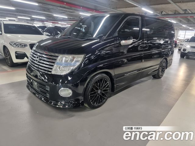 Nissan Elgrand из Кореи Encar