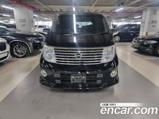 Nissan Elgrand из Кореи Encar