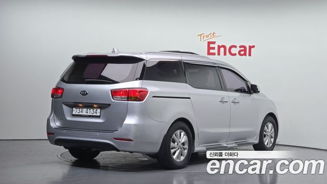 Kia Carnival 11-seater Luxury — пробег 93 941 км — фото 2 из 5