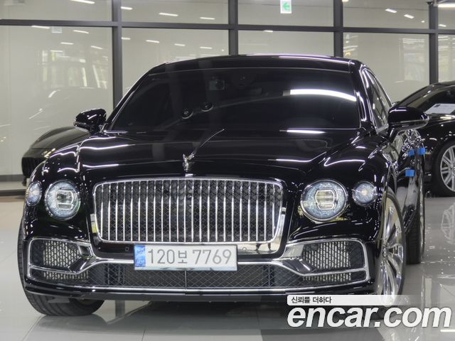 Bentley Flying Spur 6.0 — пробег 21 705 км — фото 1 из 5