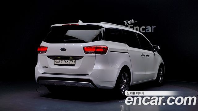 Kia Carnival из Кореи Encar