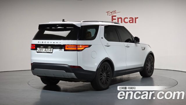 Land Rover Discovery 3.0 TD6 HSE Luxury — пробег 93 867 км — фото 2 из 5