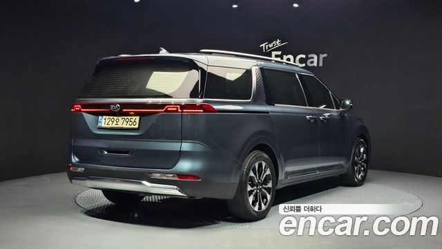 Kia Carnival из Кореи Encar