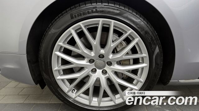Audi A8 из Кореи Encar