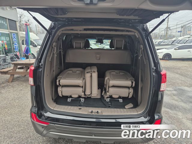 Ssangyong KORANDO 4WD Chateau 9-seater High-Limousine — пробег 159 578 км — фото 5 из 5