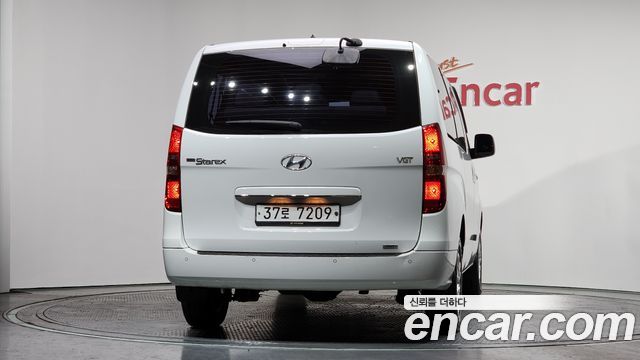 Hyundai Starex 4WD Urban 9-Seater Premium — пробег 76 412 км — фото 4 из 5