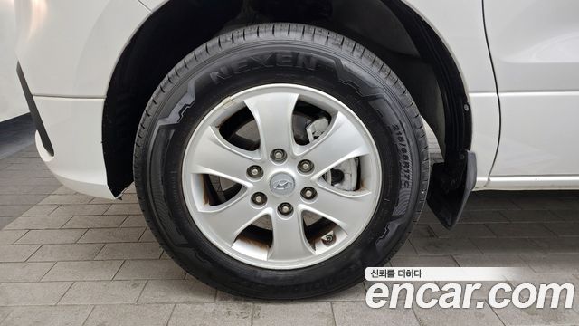 Hyundai Starex 4WD Urban 9-Seater Premium — пробег 76 412 км — фото 5 из 5
