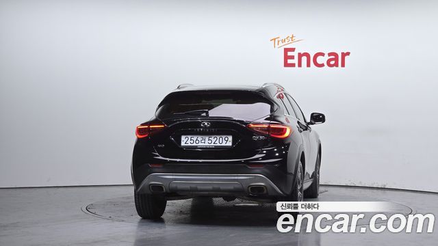 Infiniti QX30 из Кореи Encar