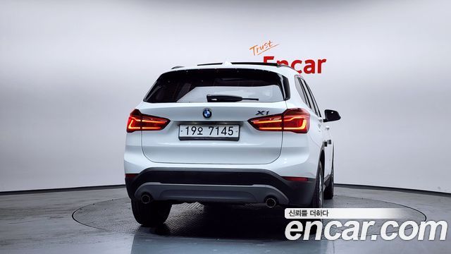 BMW X1 xDrive 20d — пробег 86 879 км — фото 4 из 5